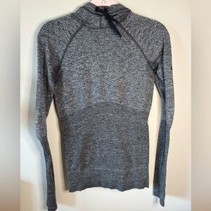 Nike dri-fit Gray‎ Long Sleeve Top